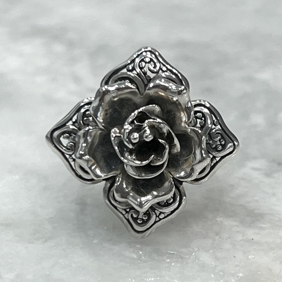 Sterling Silver Floral 3D Ring - Picture 1 of 10